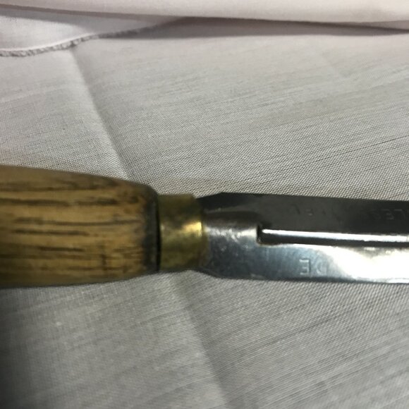 Vintage Stainless Steel Vegetable Peeler Wood Handle - Picture 7 of 7